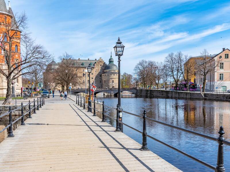 Örebro – mittelalterliche Hafenstadt in Mittelschweden Örebro Schweden